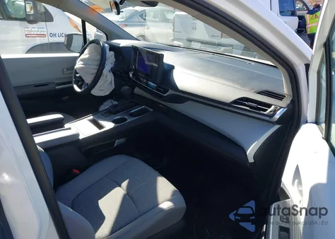 2025 Toyota Sienna Le from USA, damaged, VIN 5TDKSKFC5SS183184